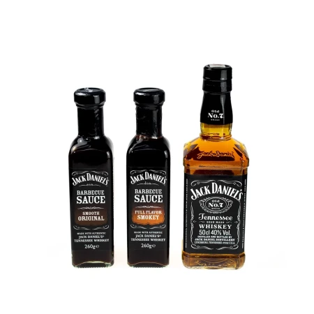 05-zestaw-prezentowy-whiskey-jack-daniels-sos-barbecue-wedzony-sos-barbecue-jedwabisty-b.webp