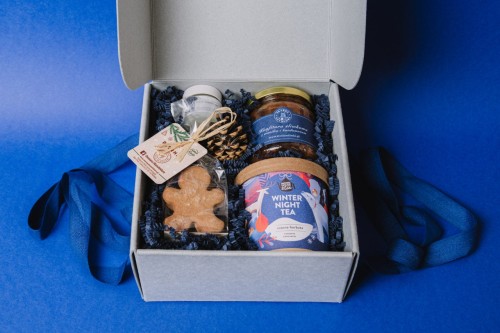 Przejdź do produktu Zestaw przentowy Granatowy "Wieczór przy kominku"