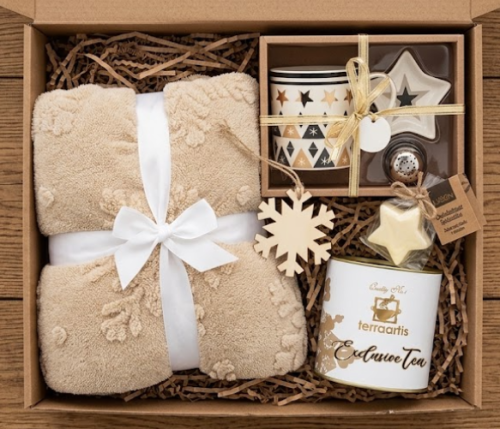 Przejdź do produktu Zestaw świąteczny "Puszysty Box"