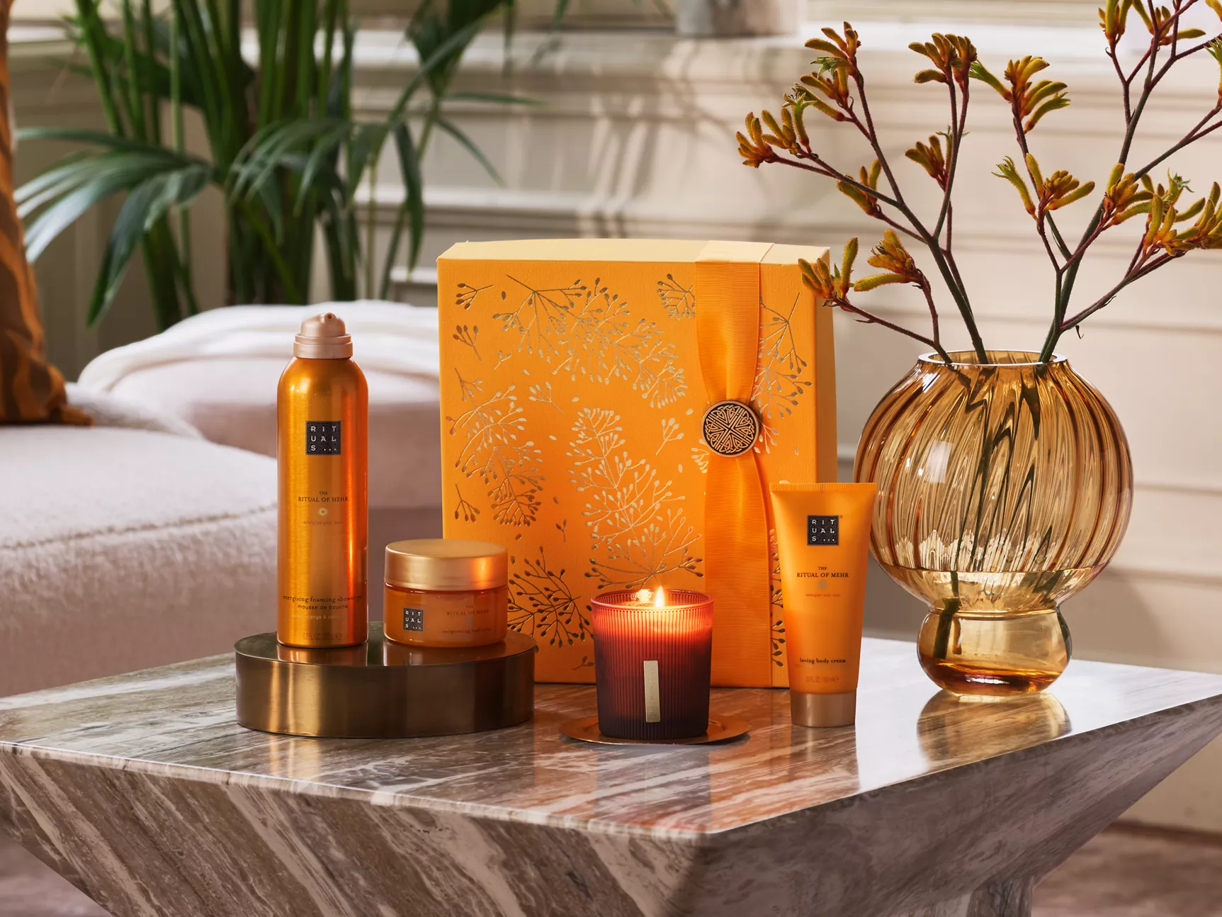 1118453-rituals-q424096-mehr-pdp-giftset-closed_4-by-3.webp